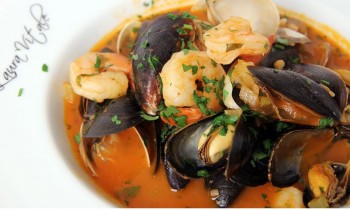 Homemade Cioppino Recipe – Laura Vitale – Laura in the Kitchen Episode 263