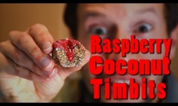 Raspberry Coconut Timbits: Raw Vegan Superfood Recipe