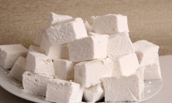 Homemade Marshmallows Recipe – Laura Vitale – Laura in the Kitchen Episode 896