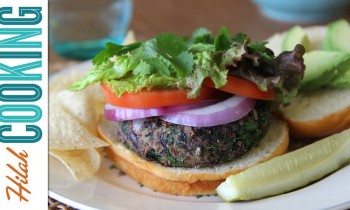 Black Bean Quinoa Burgers |  Hilah Cooking