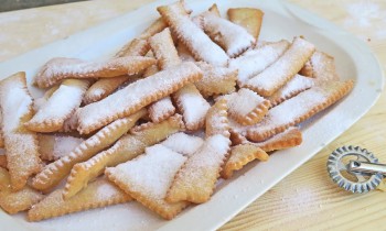 Nonna’s Chiacchiere (Italian Fried Cookies) Recipe – Laura Vitale – Laura in the Kitchen Episode